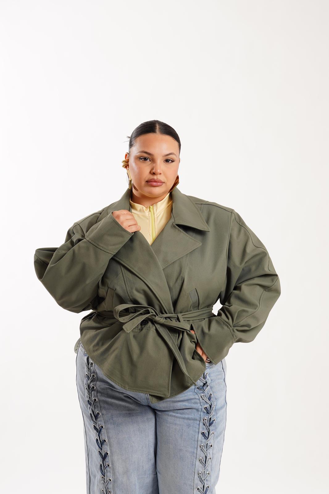 Trench Manila Crop verde