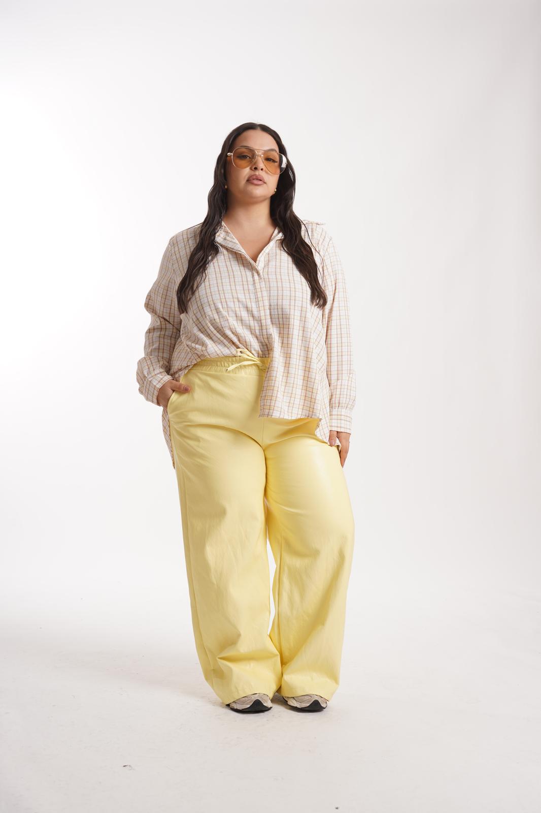 Pantalone Cat ecopelle giallo