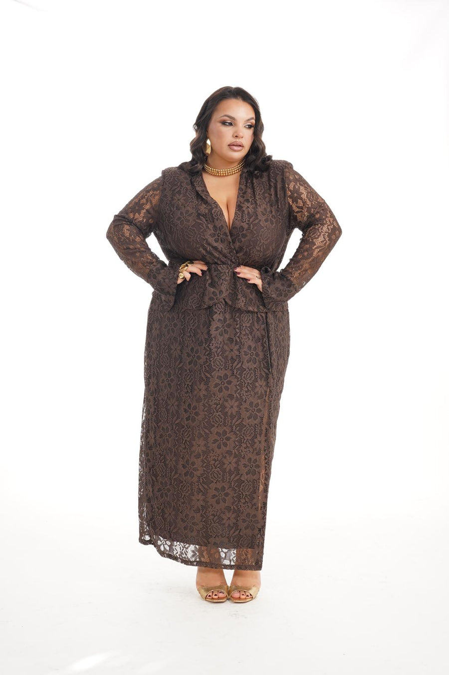 Abito Pizzo Marrone