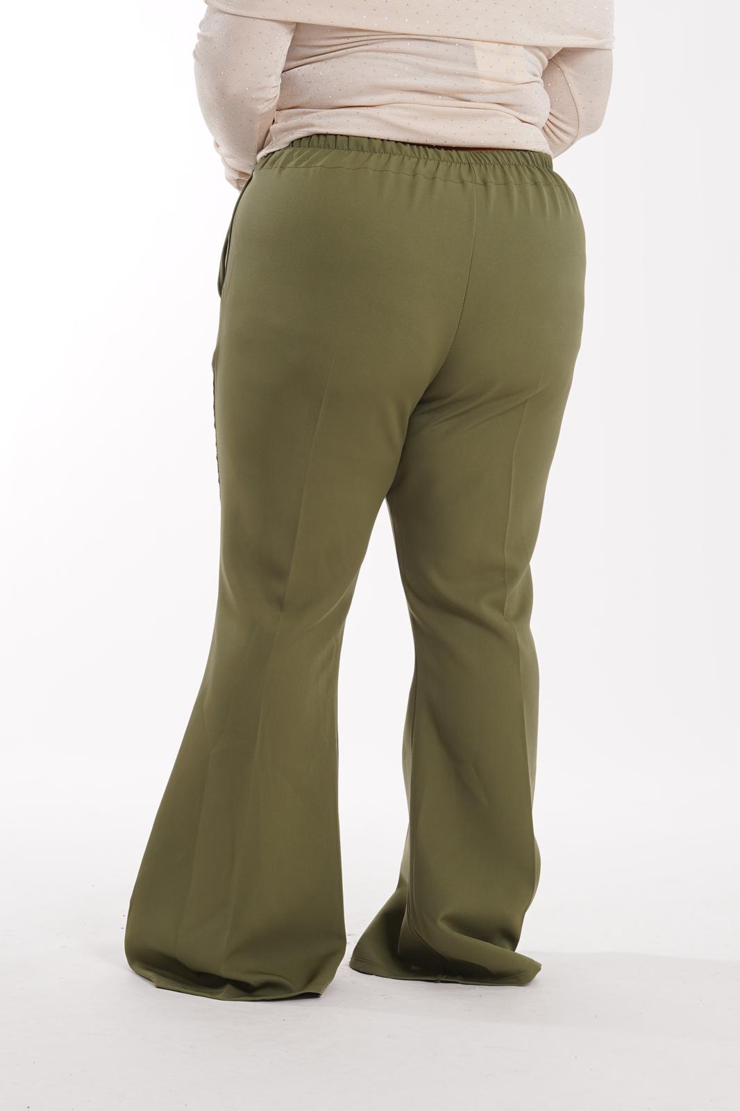 Pantalone a zampa classico verde militare