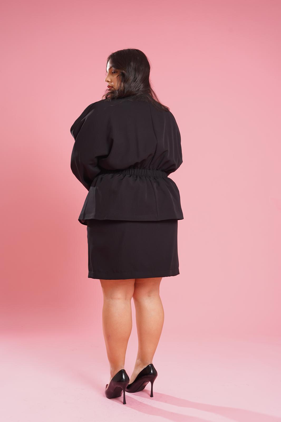 Gonna Corta "La Rue Des Rosiers" Nera