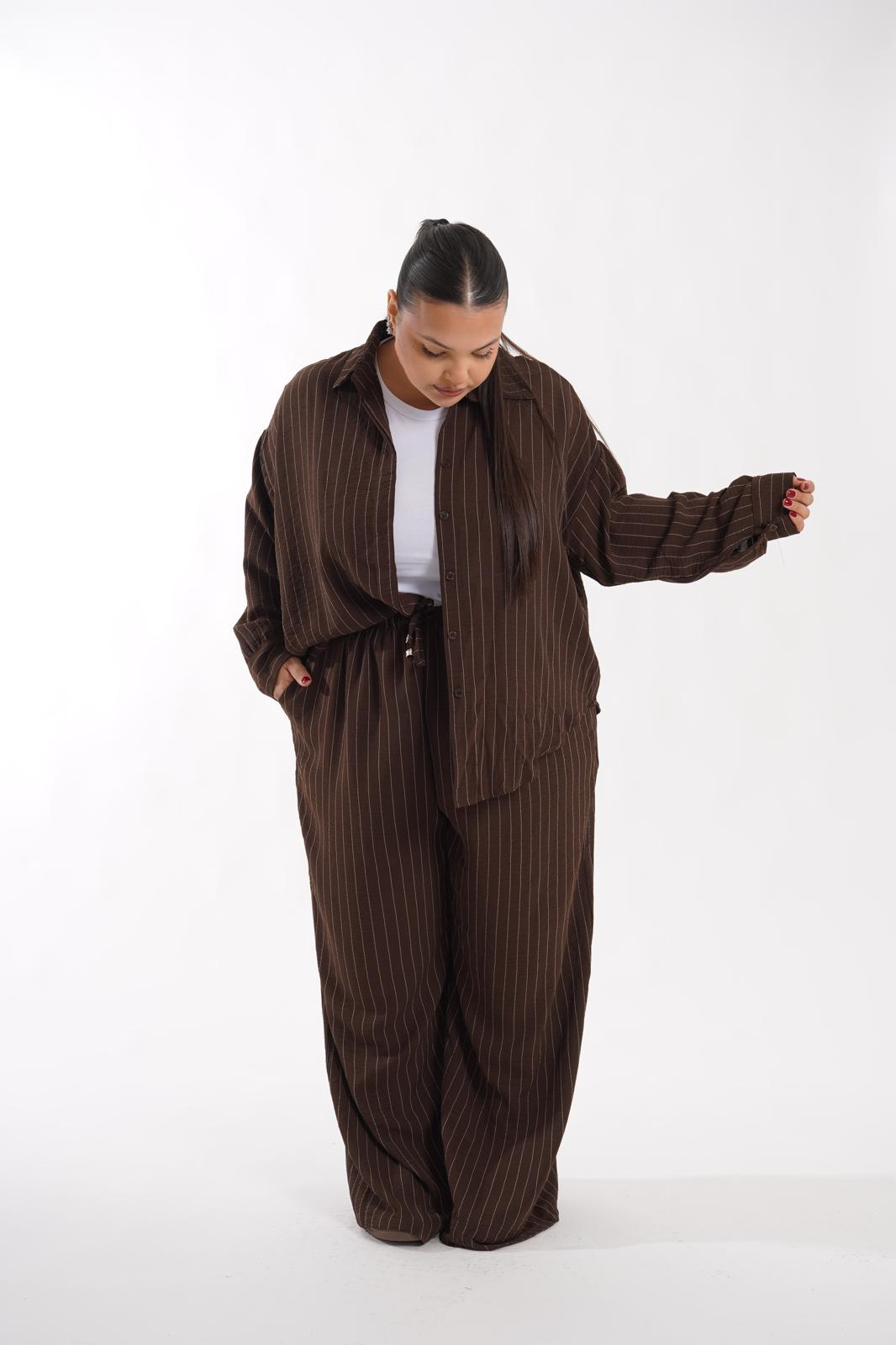 Coordinato gessato Venere marrone