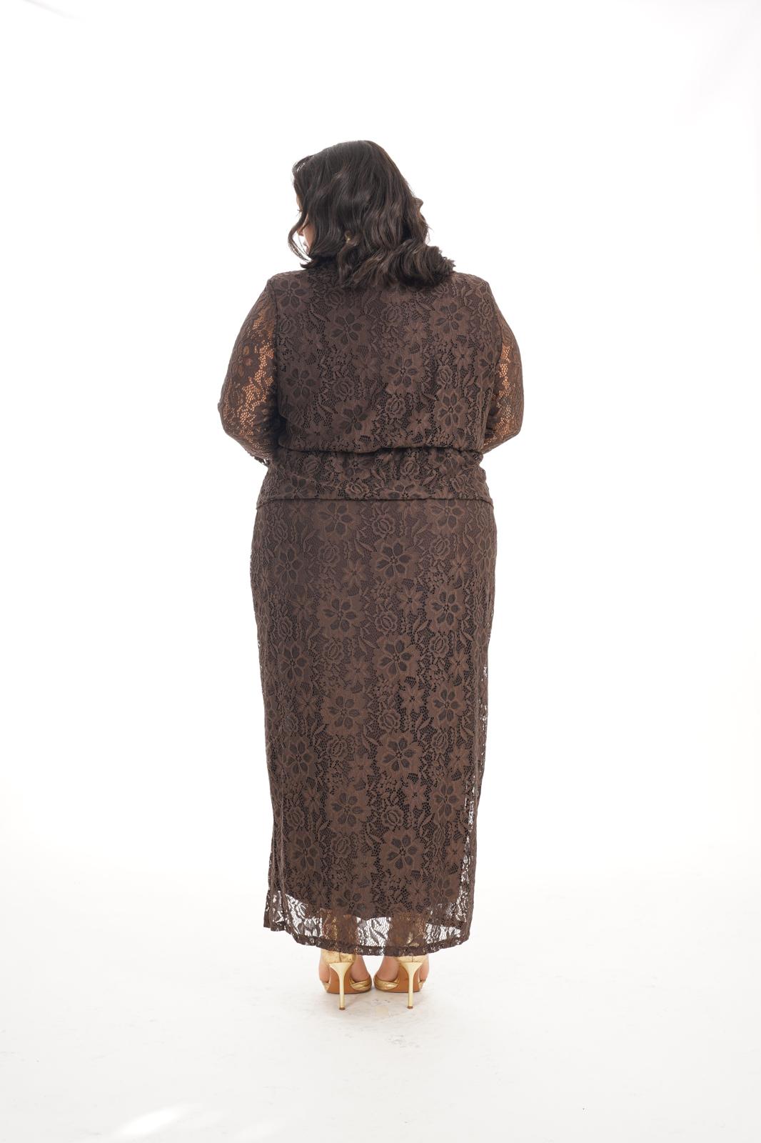 Abito Pizzo Marrone